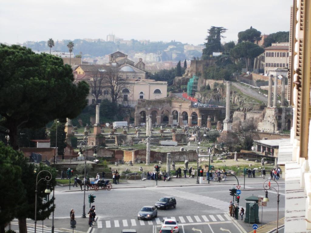 2 Passi Al Colosseo Bed and breakfast 2*
