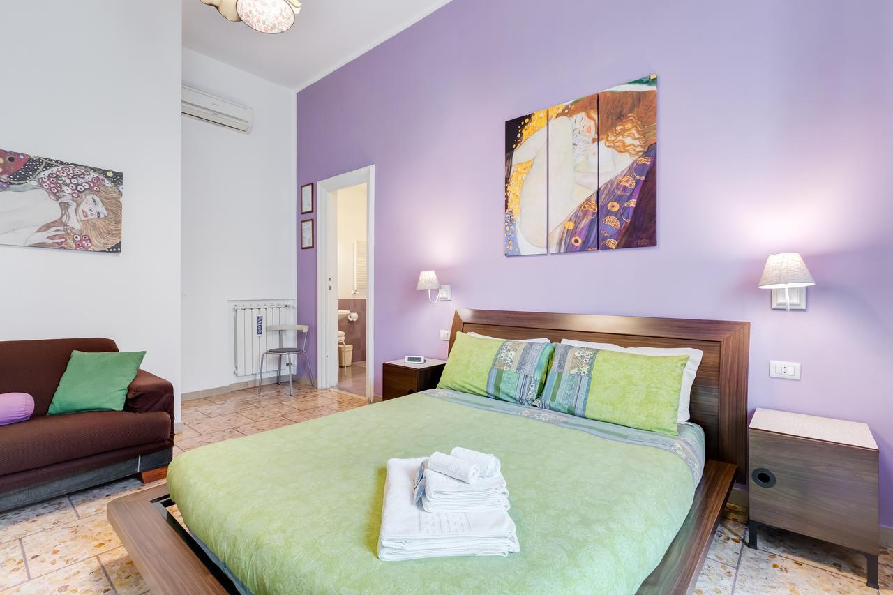 Bed and breakfast 2 Passi Al Colosseo